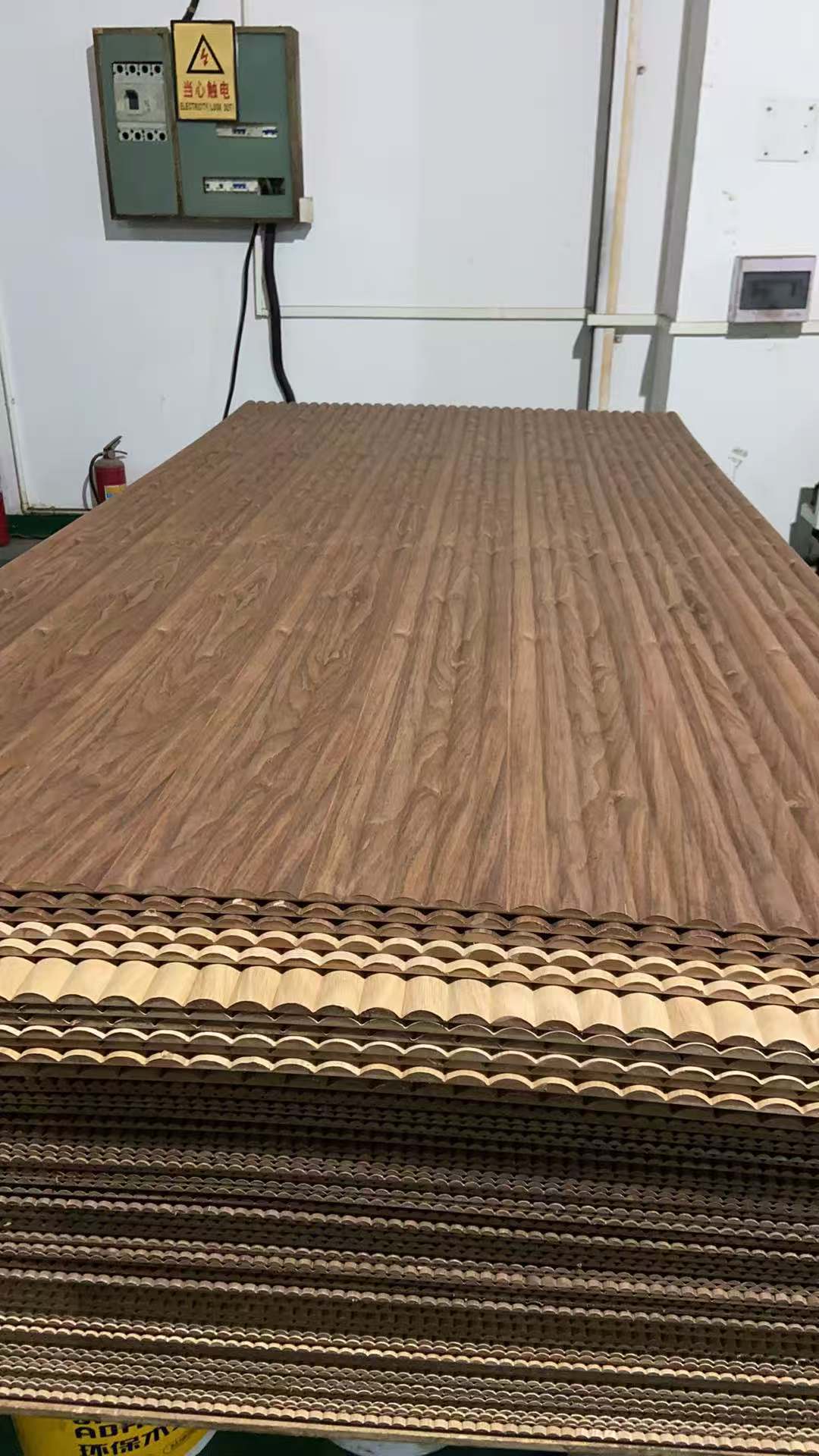 Veneer Panel: HARF ROUND-30